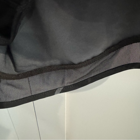 Athleta Mesh Racer Run Short 4” - Picture 6 of 7